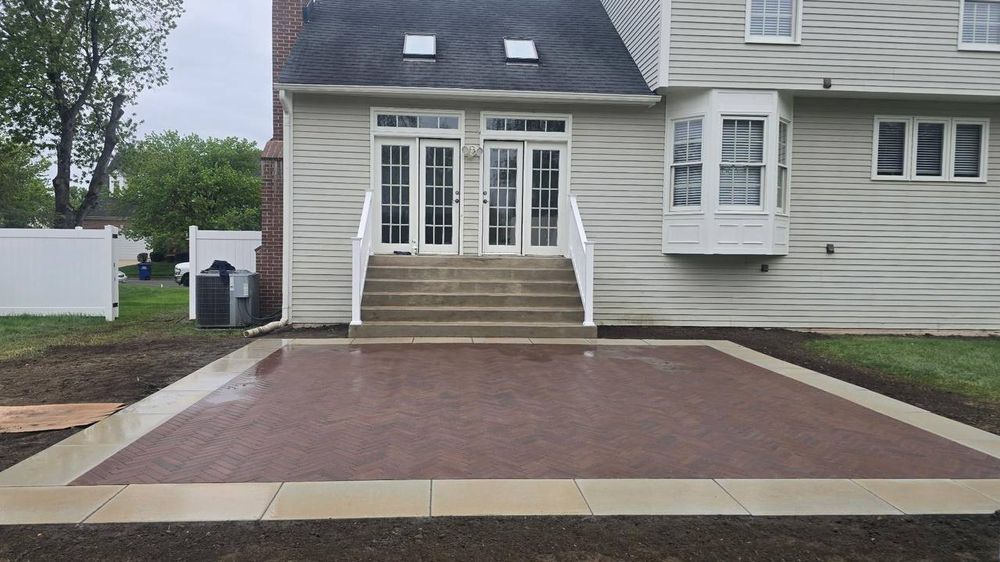 Paver patio & steps